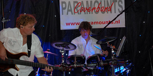 Coverband Paramounts