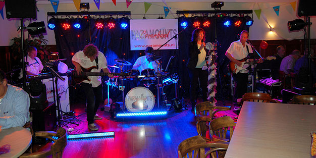 Coverband Paramounts